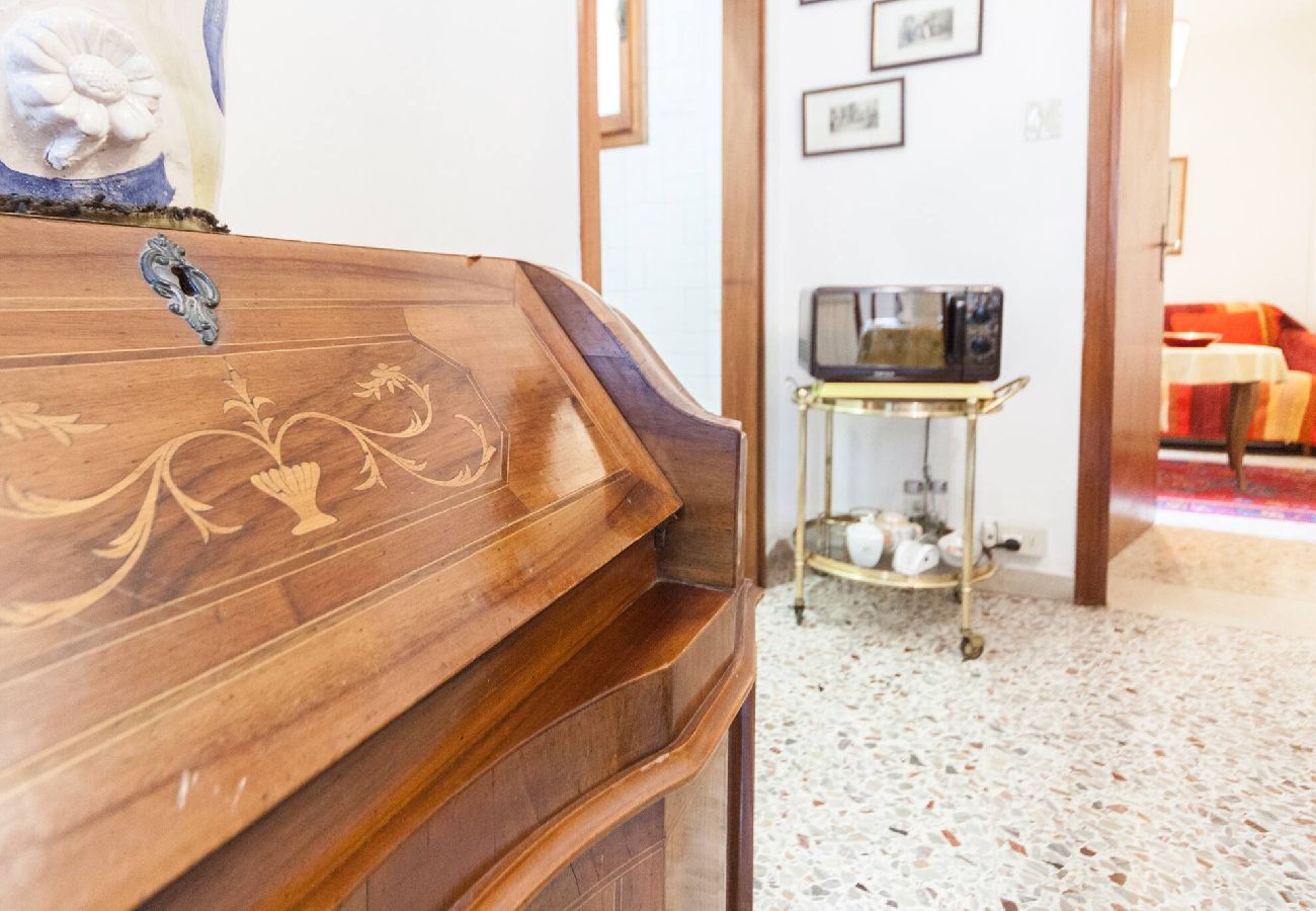 Apartment in Venice - Campiello Chiesa, Venezia By Short Holidays