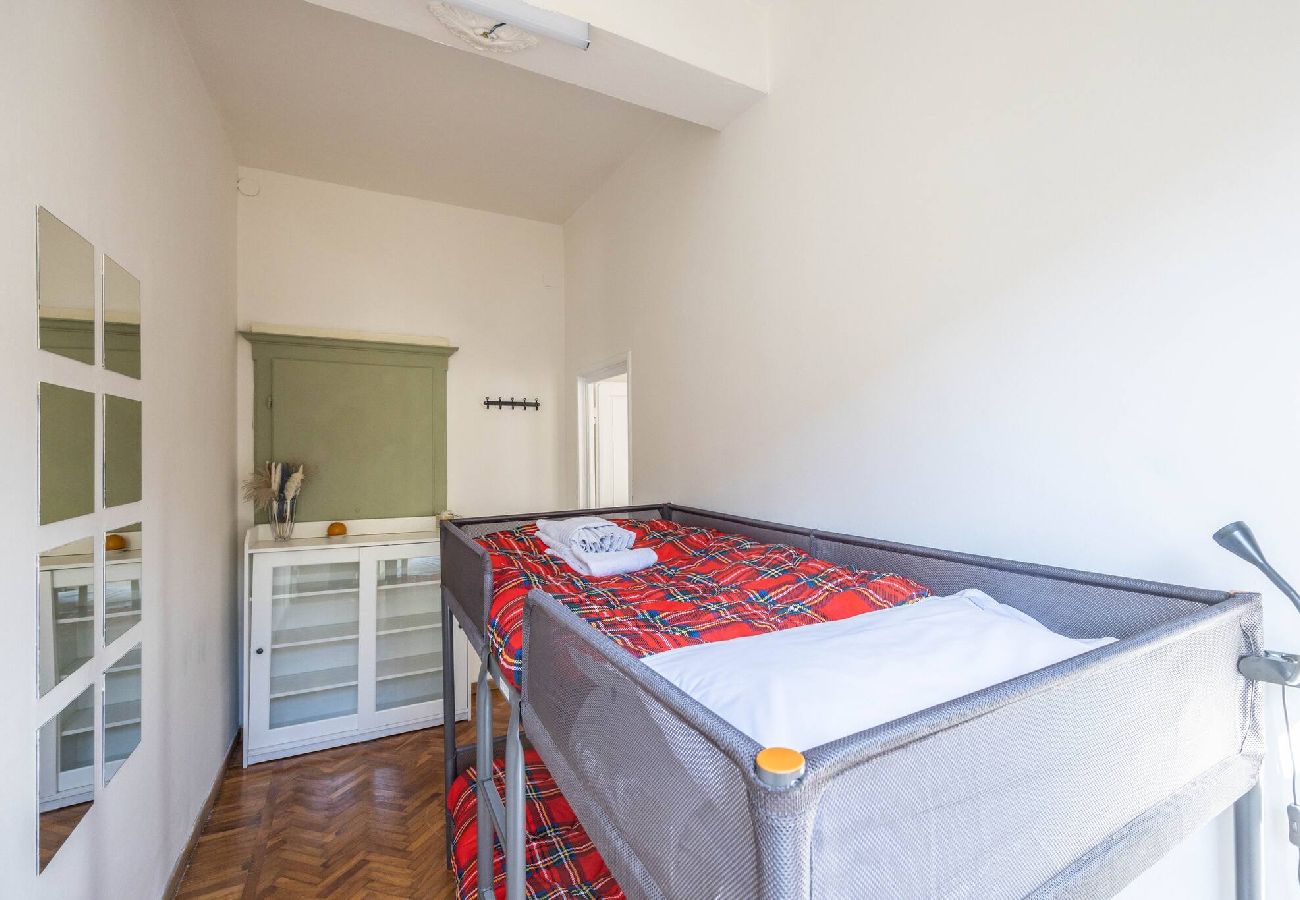 Apartment in Florence - San Marco, Firenze By Short Holidays