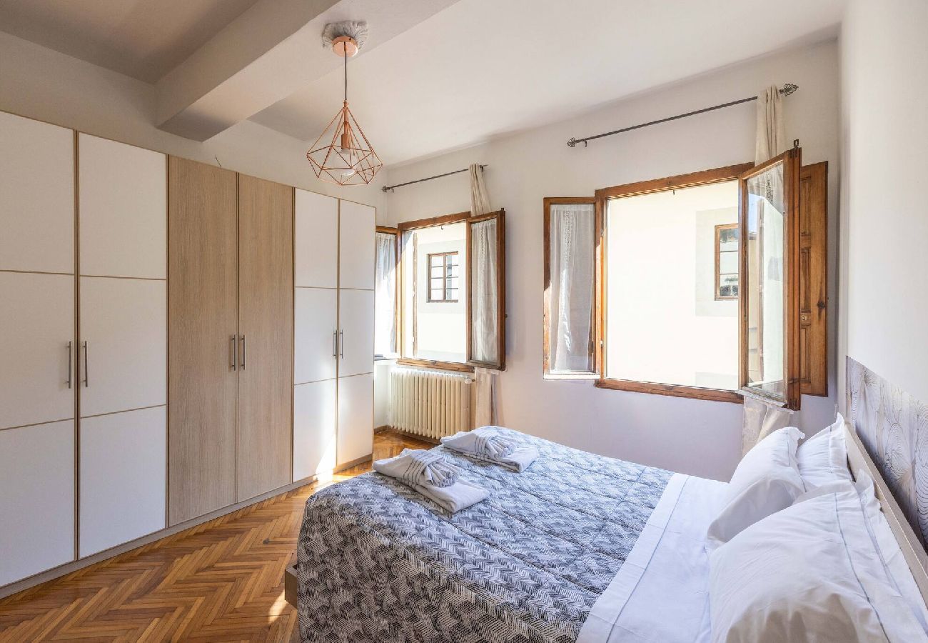 Apartment in Florence - San Marco, Firenze By Short Holidays