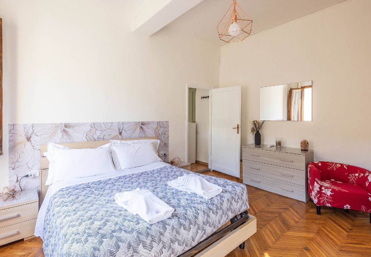 Apartment in Florence - San Marco, Firenze By Short Holidays