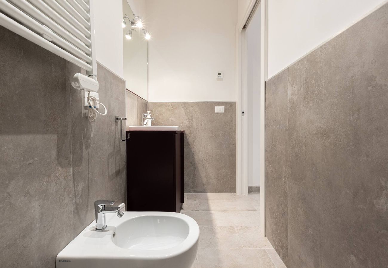 Apartment in Bologna - Goito 3, Bologna By Short Holidays