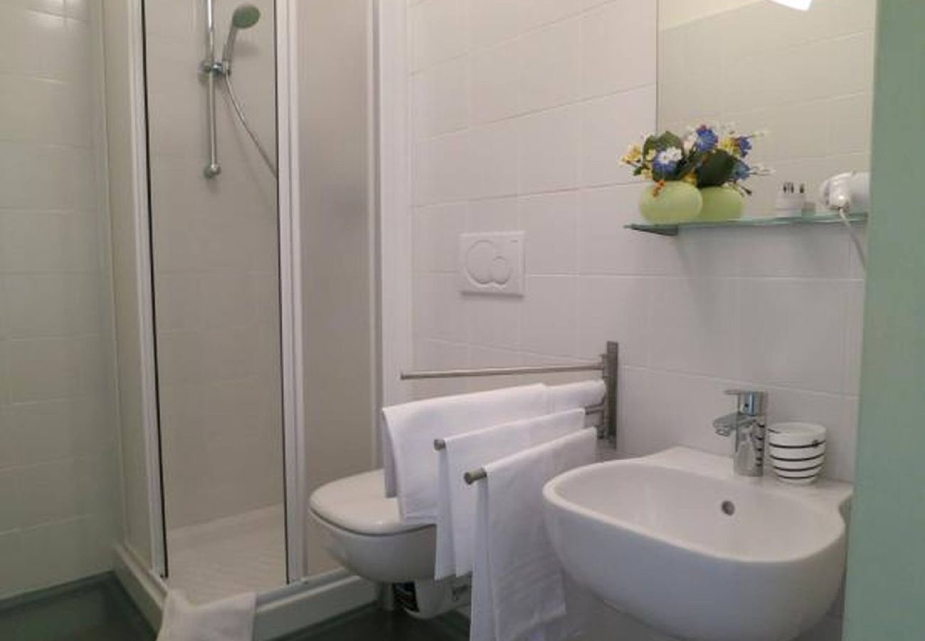 Rent by room in Bologna - Esotica - casa della zia