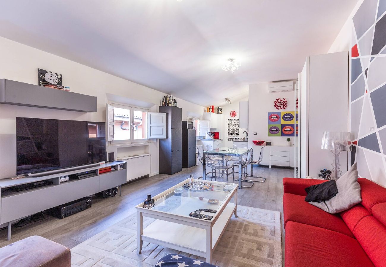 Apartment in Bologna - De´ Fusari, Bologna By Short Holidays