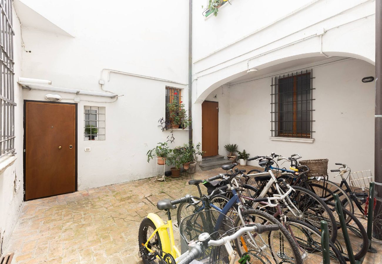 Apartment in Bologna - Valdonica, Bologna By Short Holidays