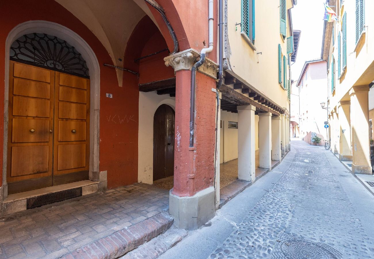 Apartment in Bologna - Valdonica, Bologna By Short Holidays