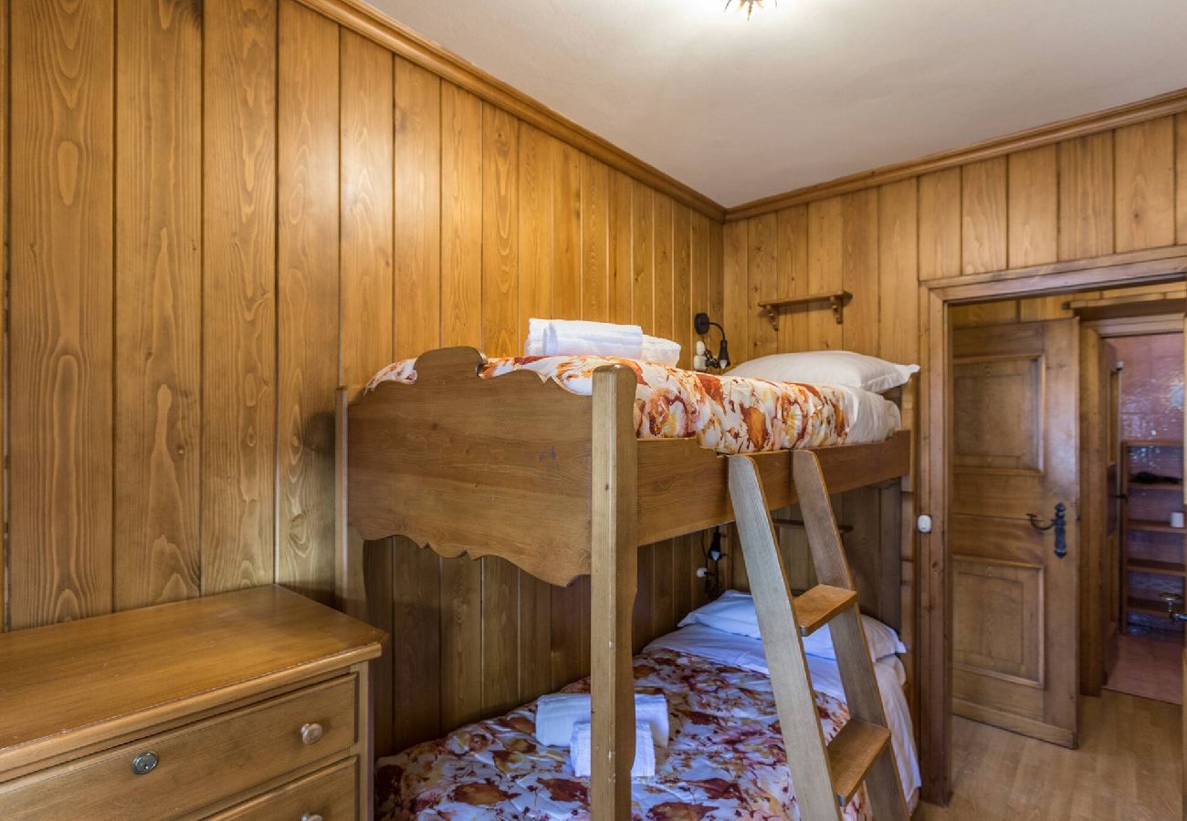 Apartment in Cortina d´Ampezzo - Cantore, Cortina By Short Holidays