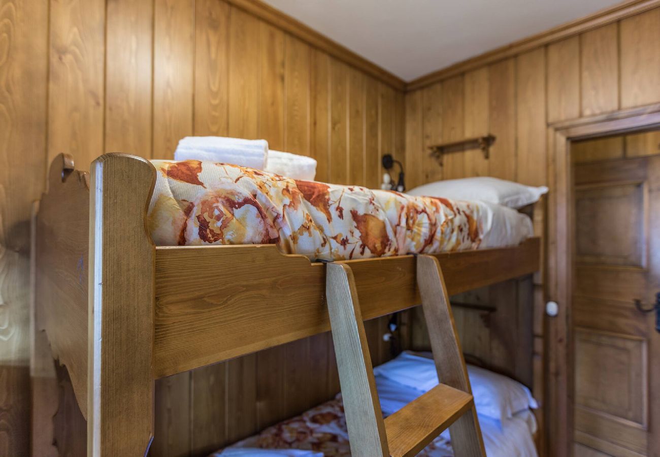 Apartment in Cortina d´Ampezzo - Cantore, Cortina By Short Holidays