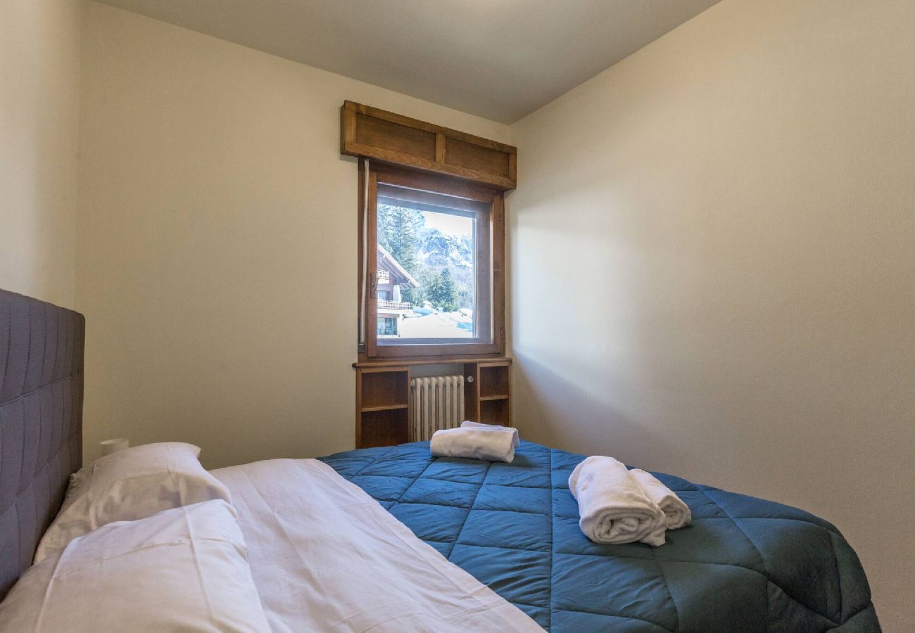 Apartment in Cortina d´Ampezzo - Cantore, Cortina By Short Holidays