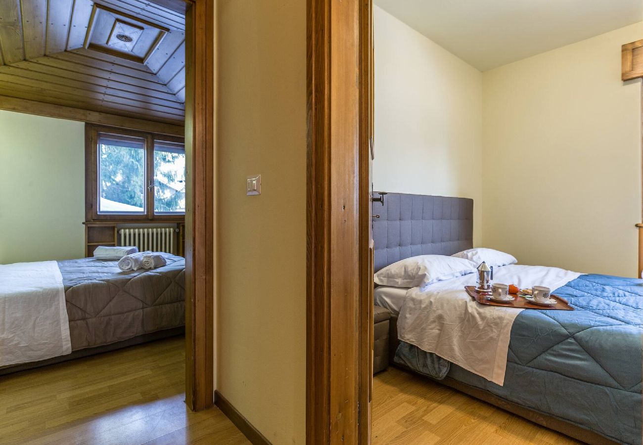 Apartment in Cortina d´Ampezzo - Cantore, Cortina By Short Holidays