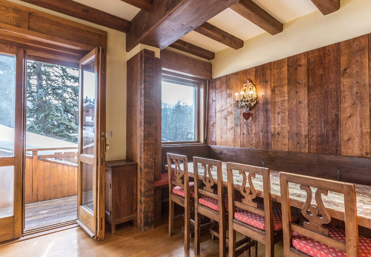 Apartment in Cortina d´Ampezzo - Cantore, Cortina By Short Holidays