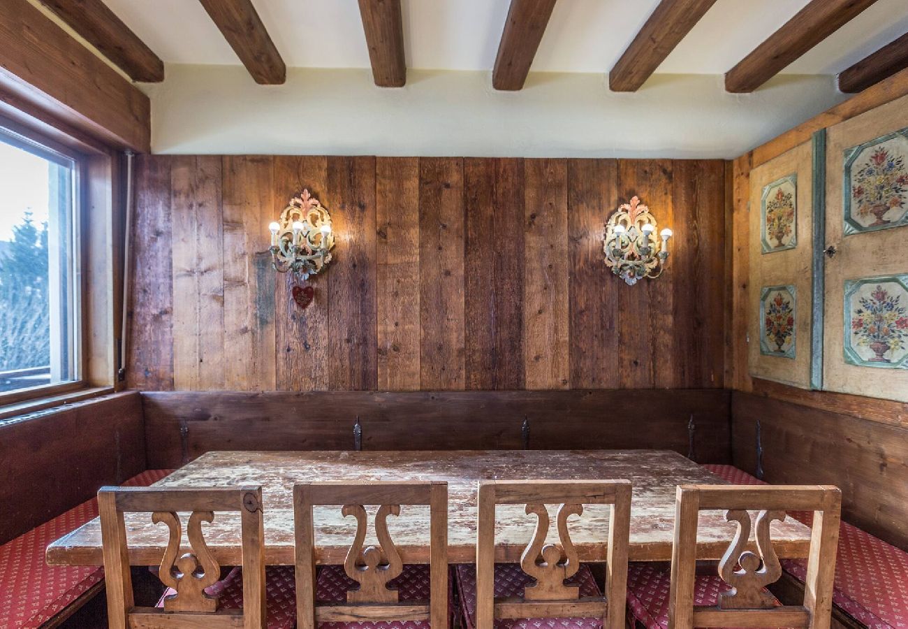 Apartment in Cortina d´Ampezzo - Cantore, Cortina By Short Holidays