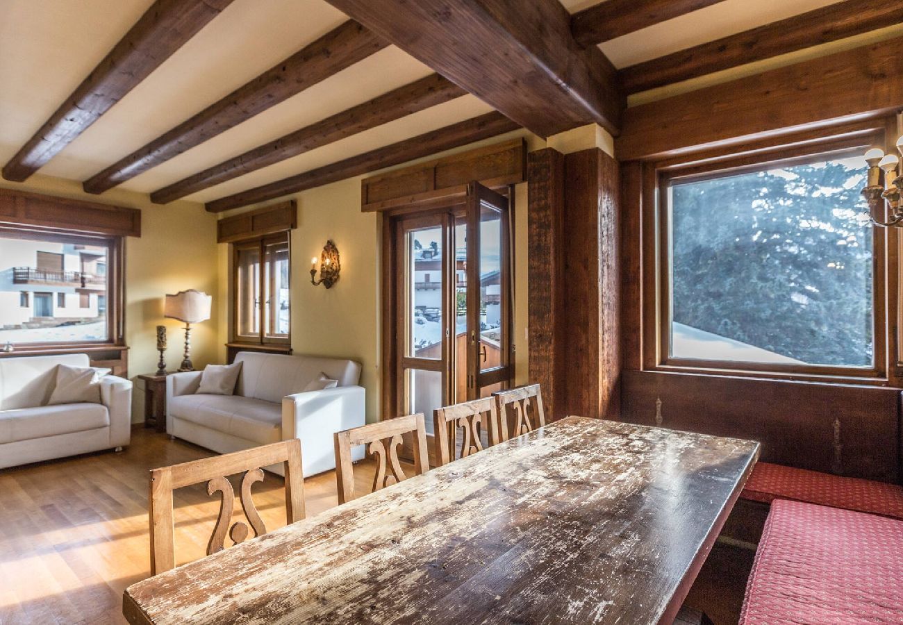 Apartment in Cortina d´Ampezzo - Cantore, Cortina By Short Holidays