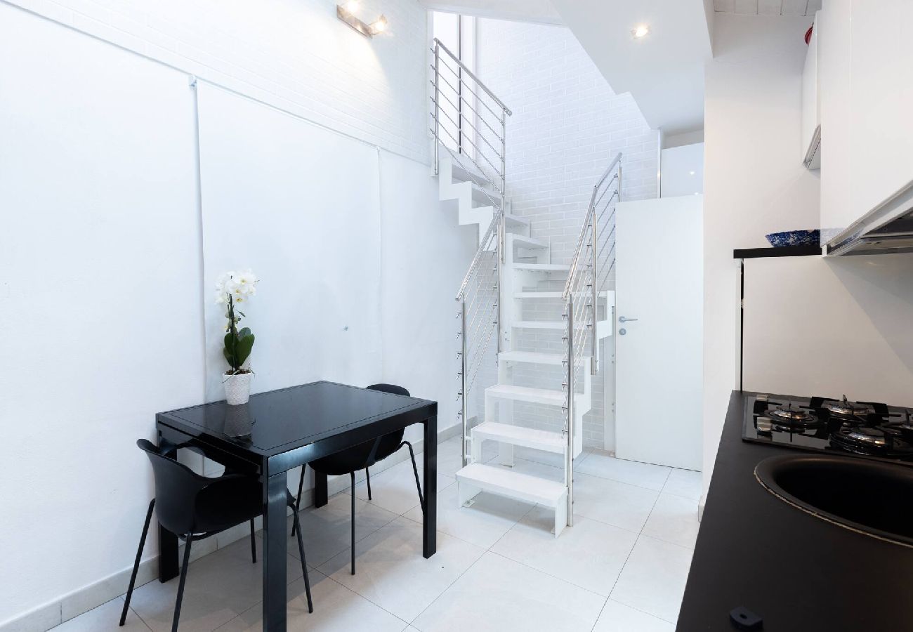 Apartment in Bologna - Asinelli, Bologna By Short Holidays
