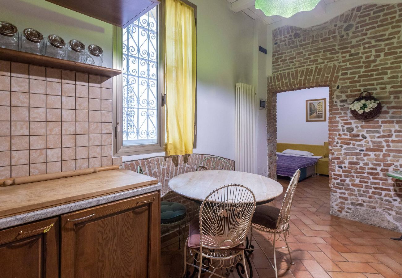 Apartment in Bologna - De´Gombruti, Bologna