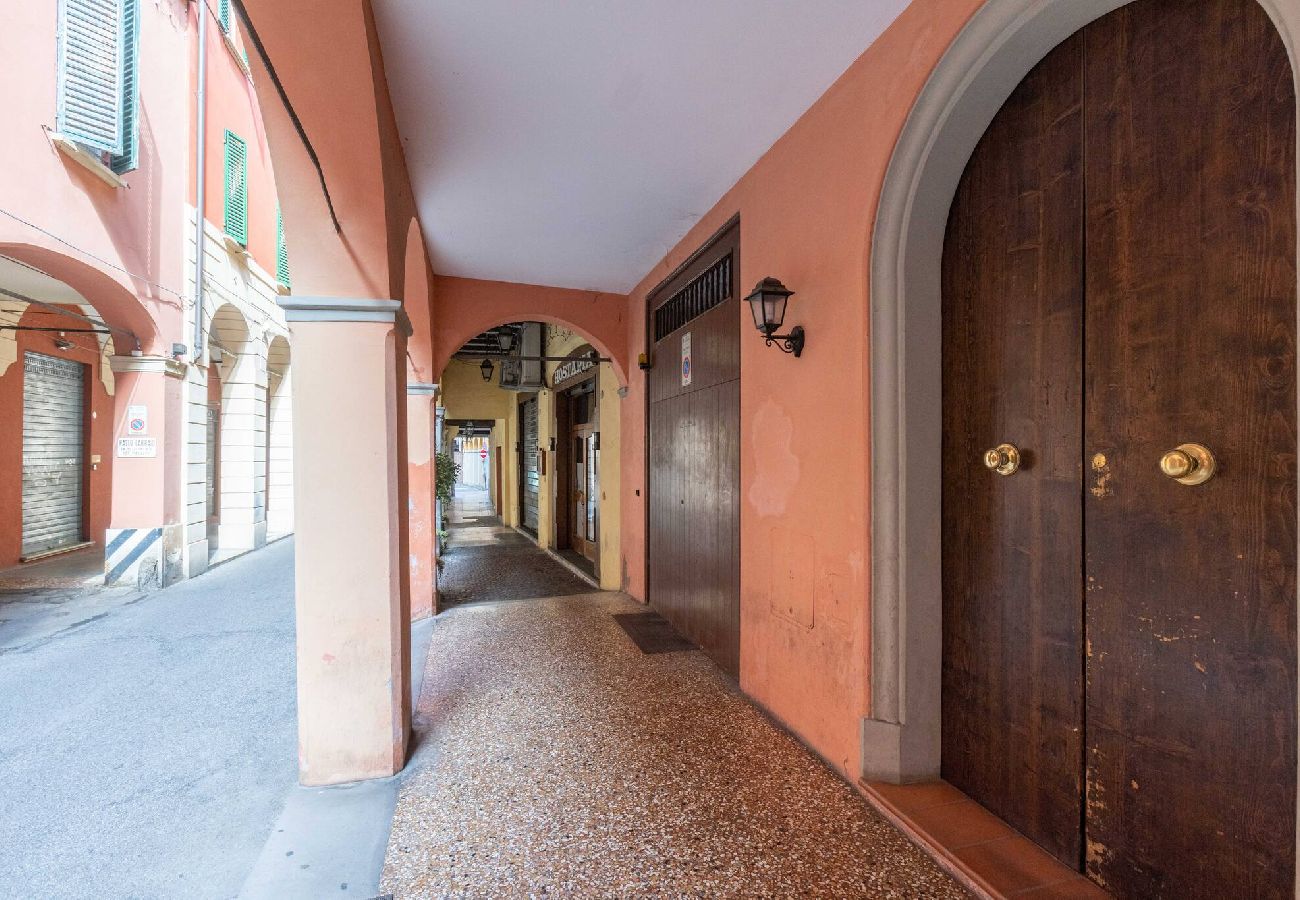 Apartment in Bologna - De´Gombruti, Bologna