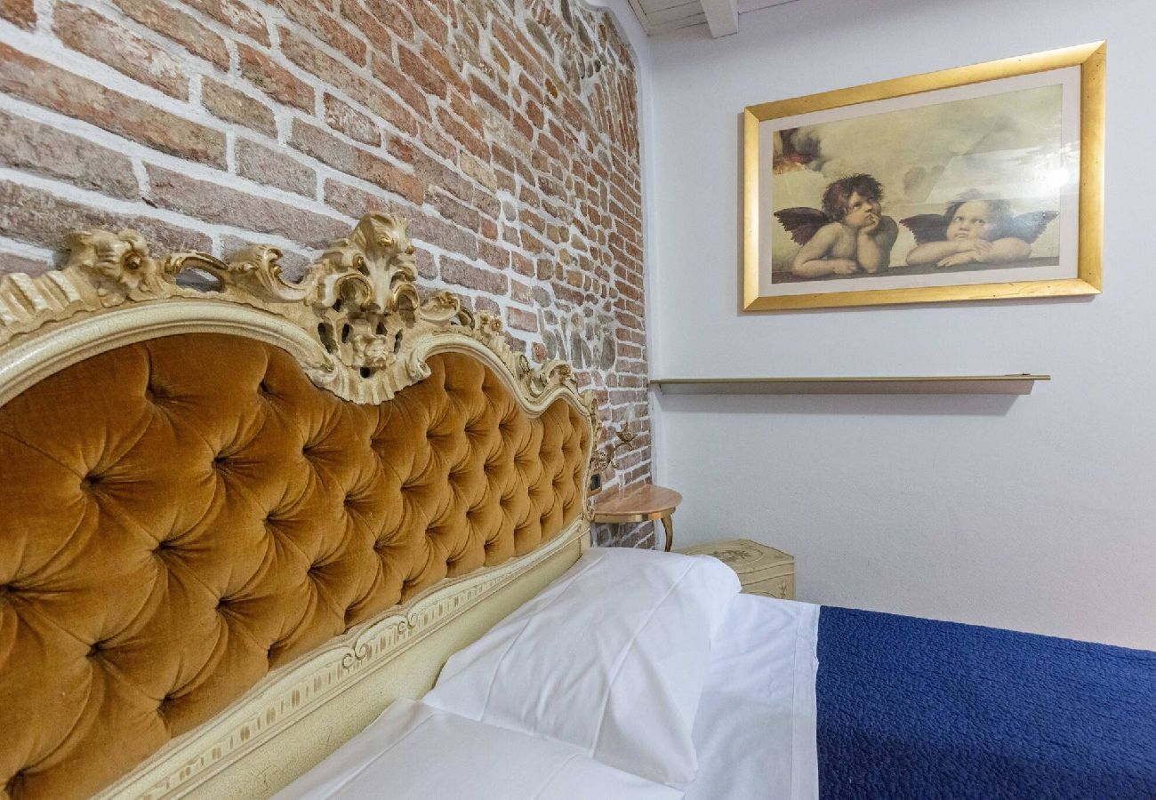 Apartment in Bologna - De´Gombruti, Bologna