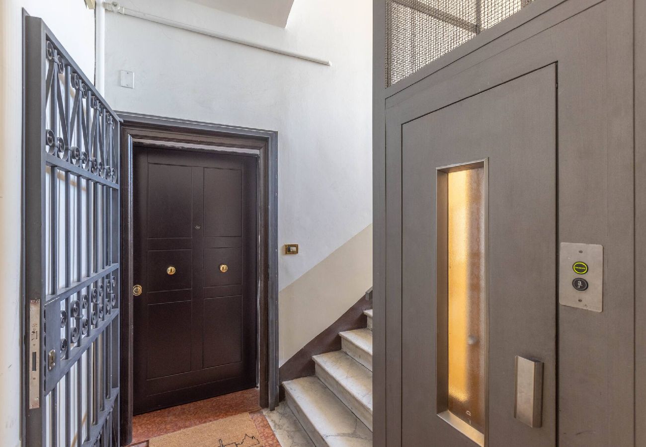Apartment in Bologna - Indipendenza, Bologna By Short Holidays