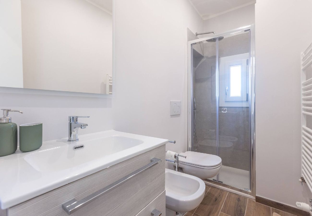 Apartment in Bologna - Indipendenza, Bologna By Short Holidays
