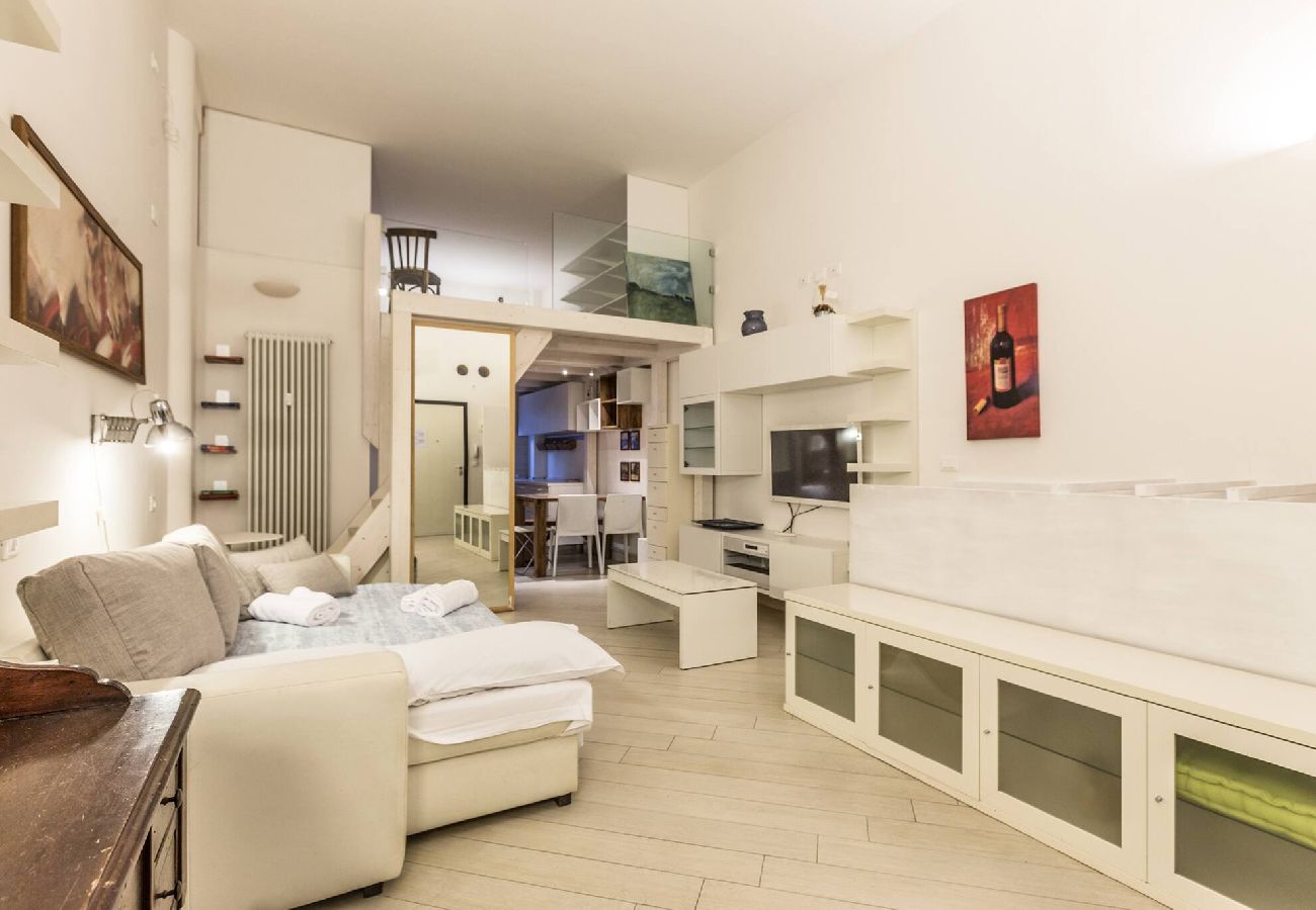 Apartment in Bologna - All´Ombra della Luna, Bologna By Short Holidays