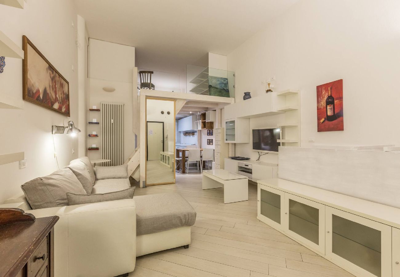 Apartment in Bologna - All´Ombra della Luna, Bologna By Short Holidays