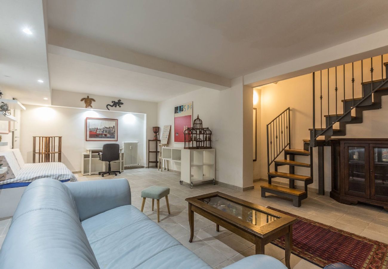 Apartment in Bologna - All´Ombra della Luna, Bologna By Short Holidays