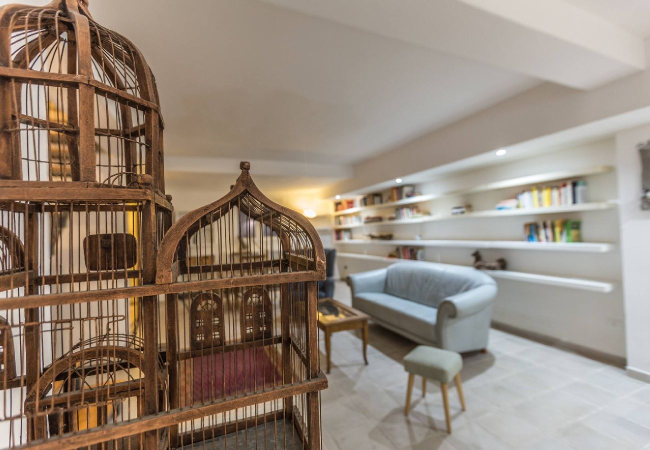 Apartment in Bologna - All´Ombra della Luna, Bologna By Short Holidays