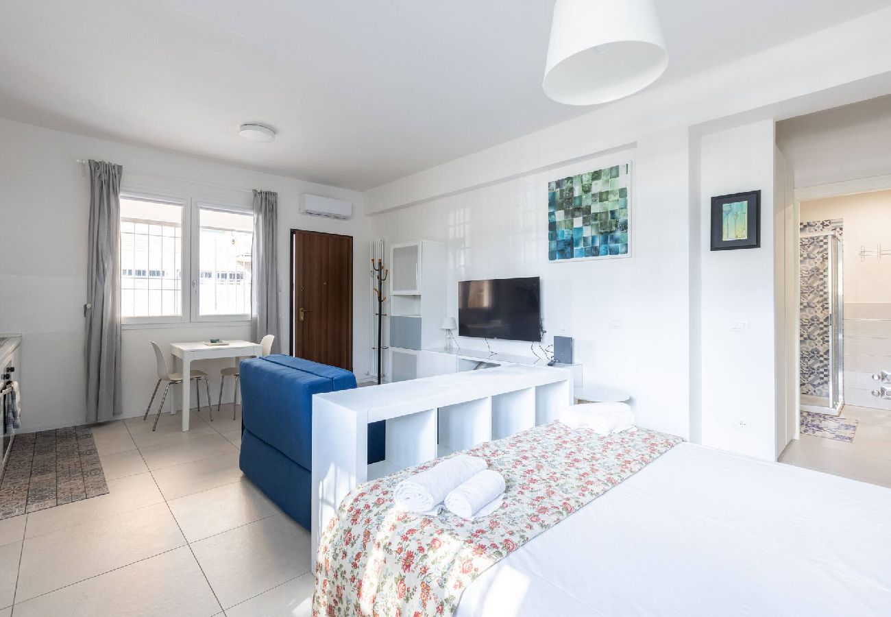 Apartment in Bologna - Elianto, Bologna By Short Holidays