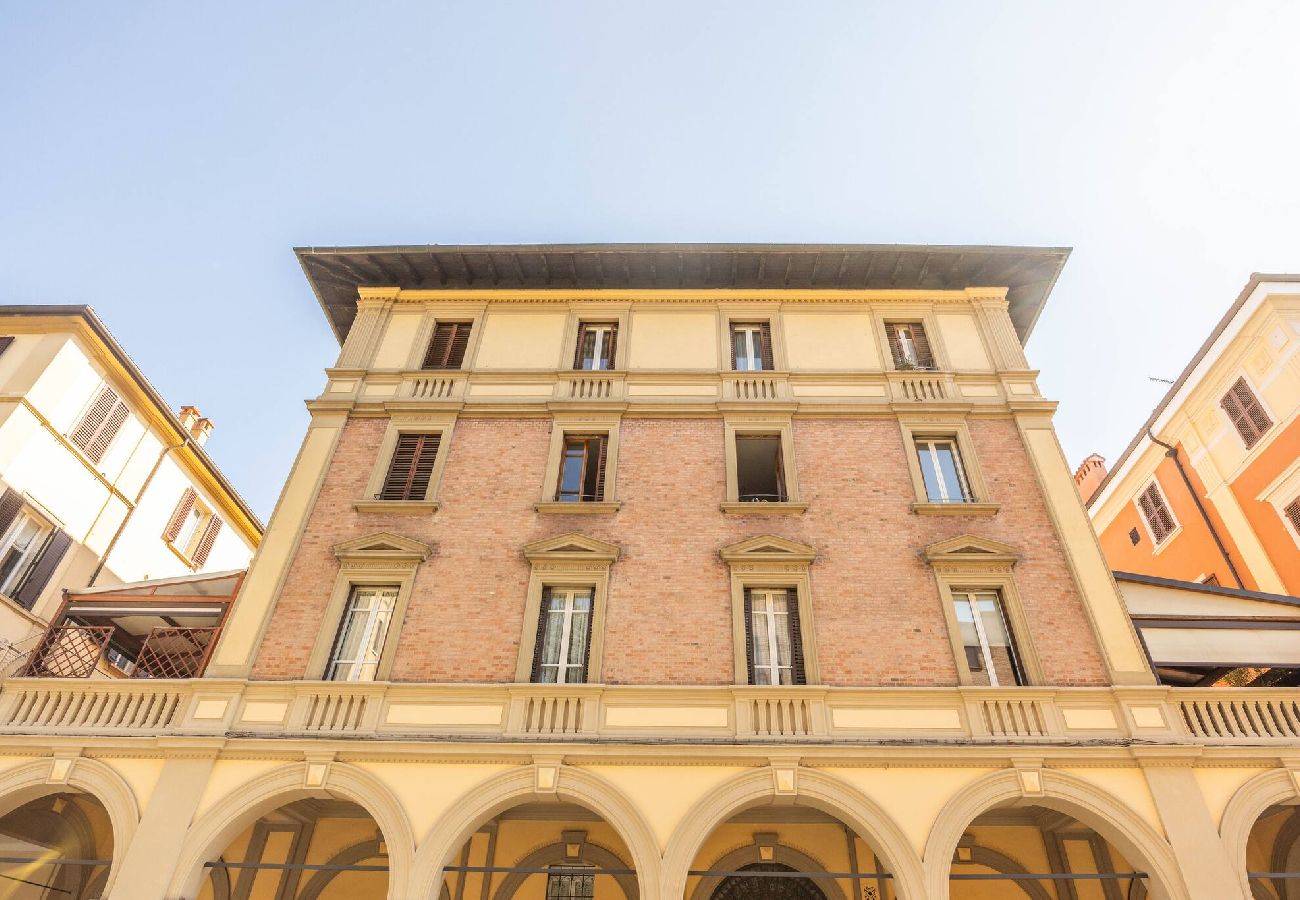 Apartment in Bologna - Albertoni, Bologna by Short Holidays