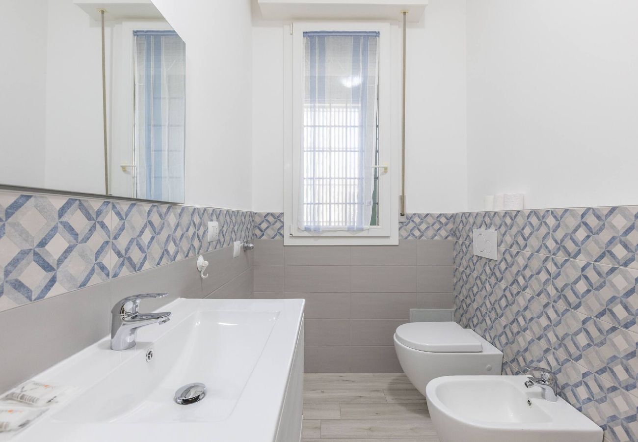 Apartment in Bologna - Gobetti, Bologna By Short Holidays