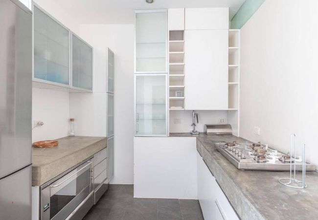 Apartment in Bologna - Nel Ghetto, Bologna By Short Holidays
