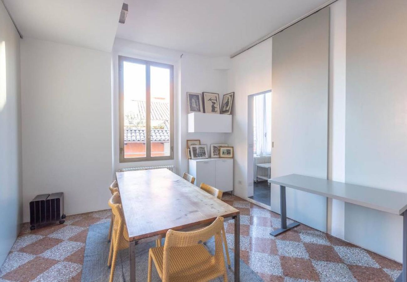 Apartment in Bologna - Nel Ghetto, Bologna By Short Holidays