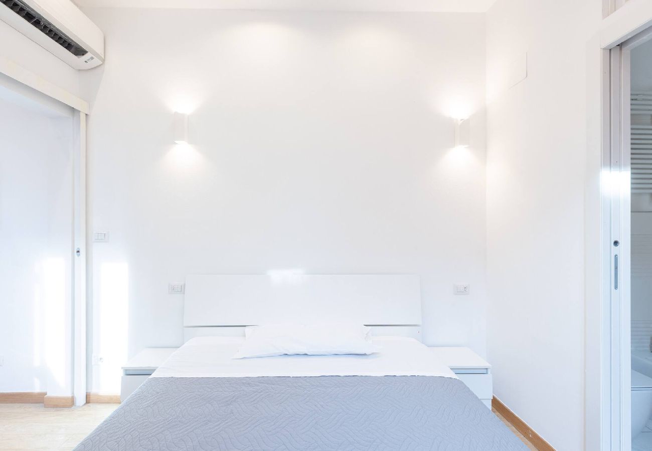 Apartment in Bologna - Garisenda, Bologna By Short Holidays