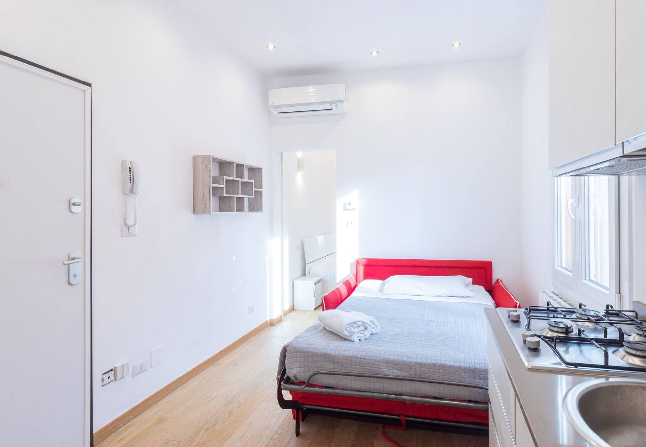 Apartment in Bologna - Garisenda, Bologna By Short Holidays