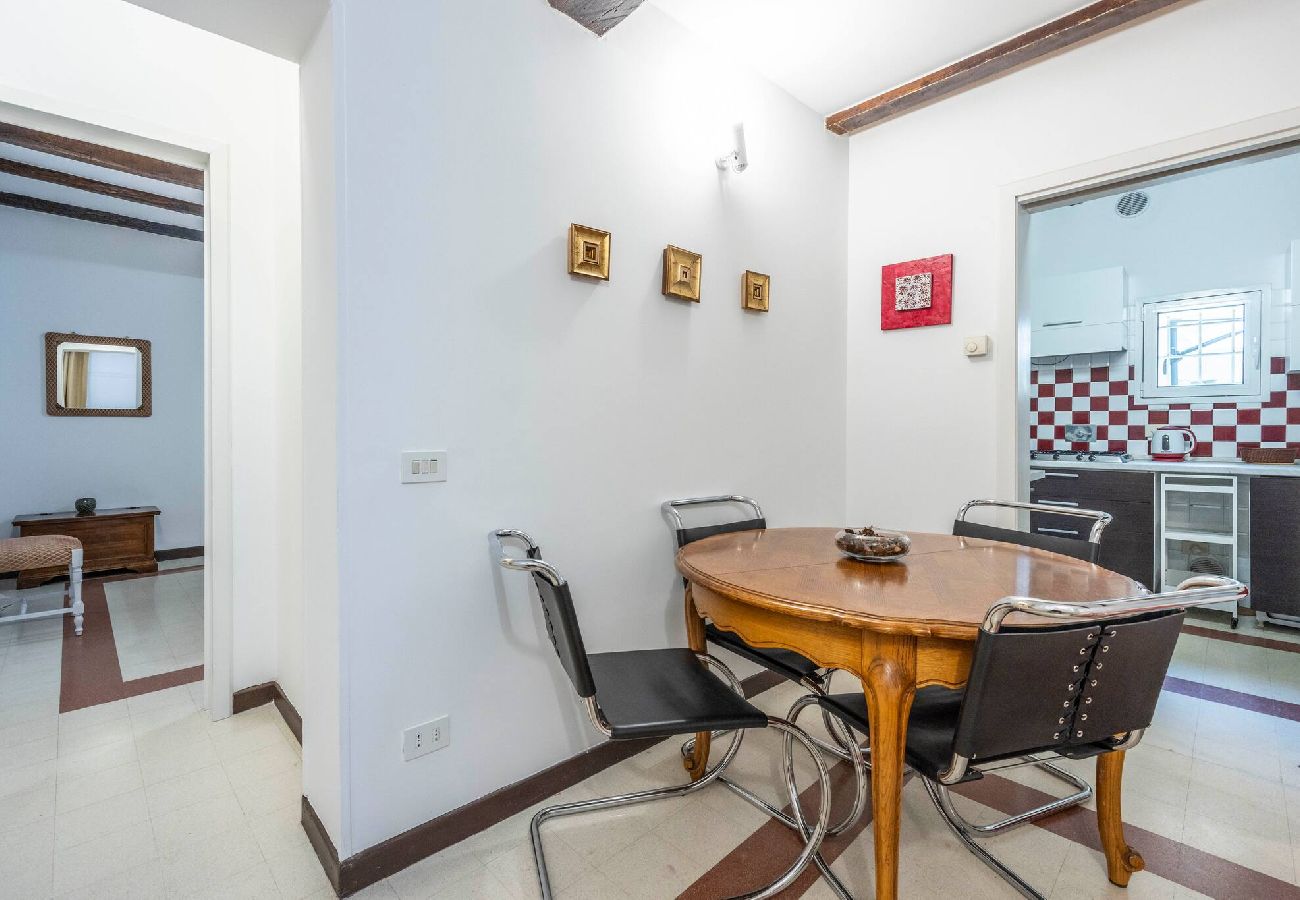 Apartment in Bologna - Ambra Maison, Bologna by Short Holidays