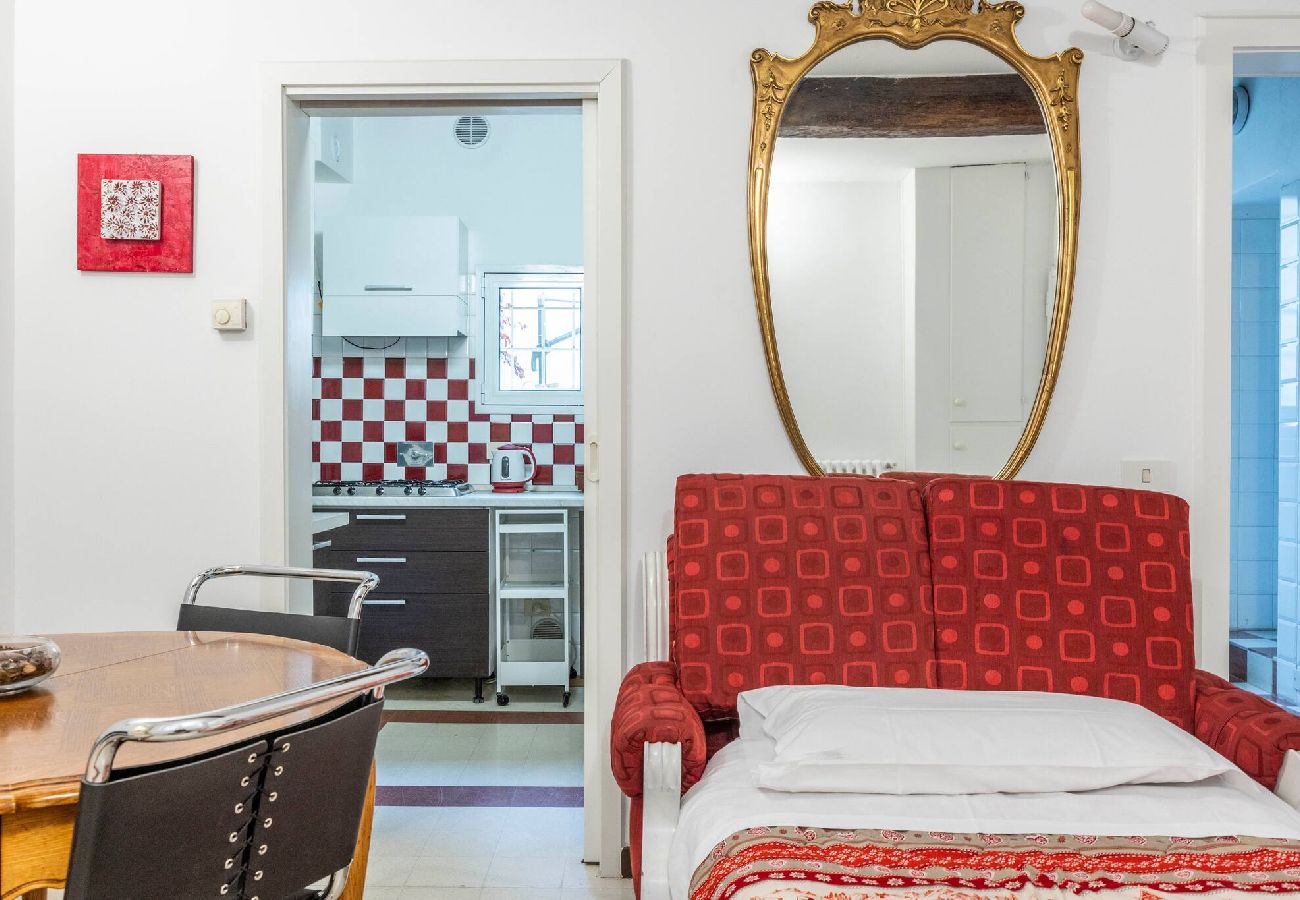 Apartment in Bologna - Ambra Maison, Bologna by Short Holidays