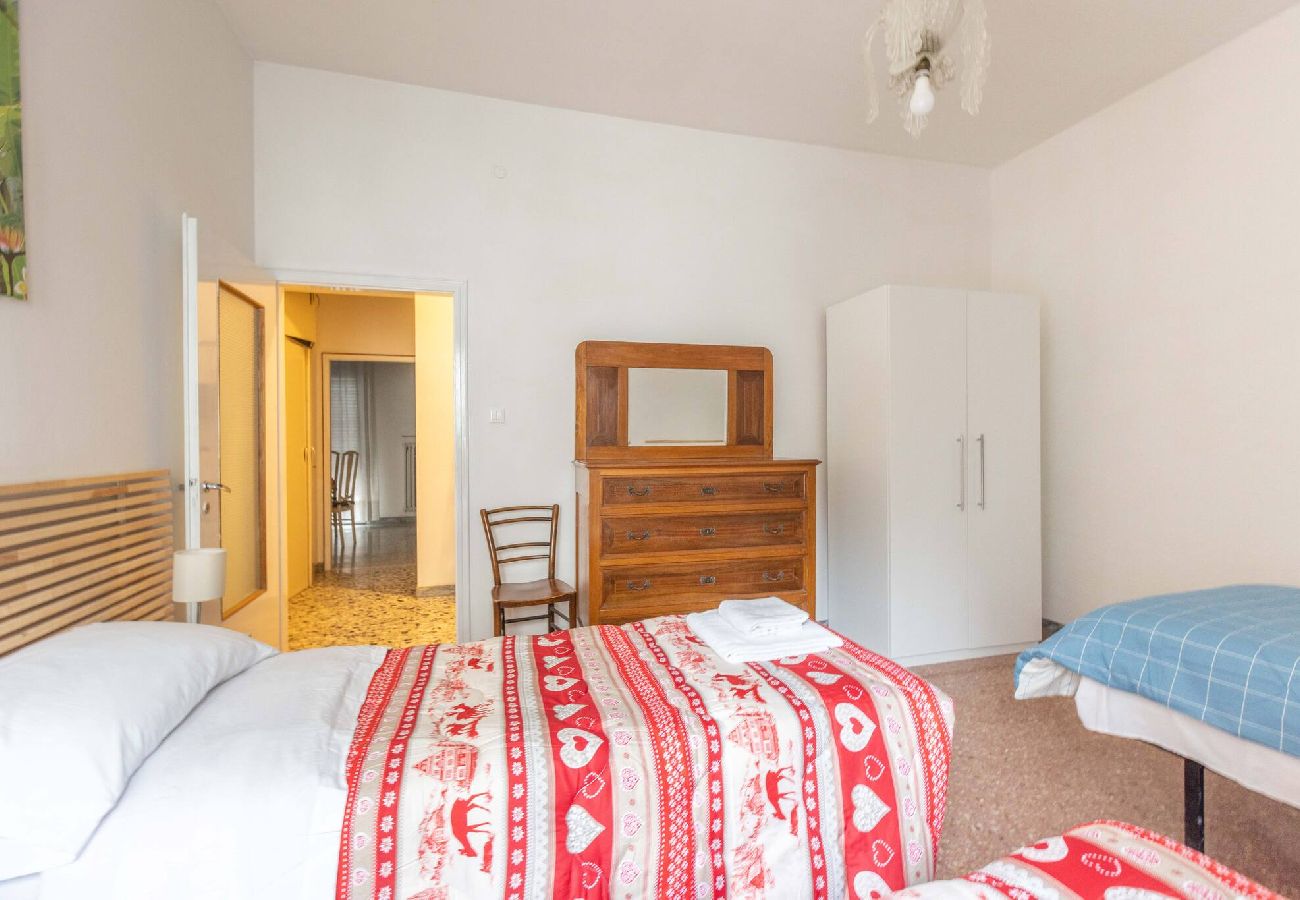 Apartment in Bologna - Stalingrado, Bologna by Short Holidays