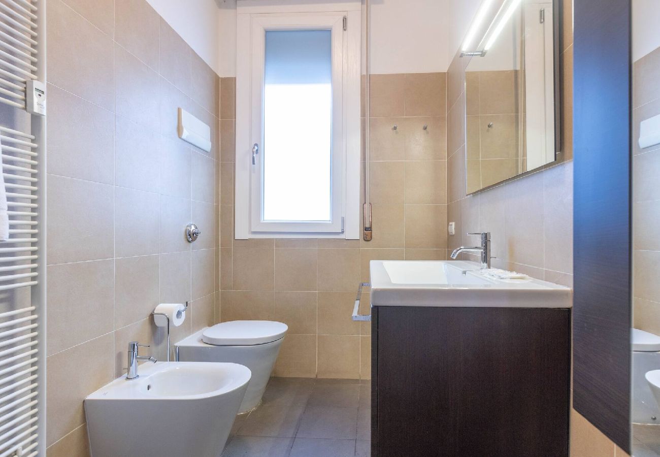 Apartment in Bologna - Borgo House, Bologna By Short Holidays