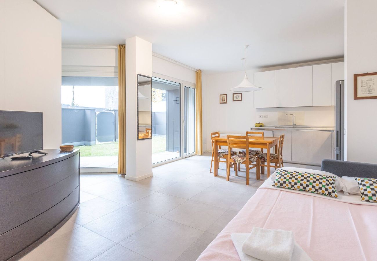 Apartment in Bologna - Bassani Garden, Bologna by Short Holidays