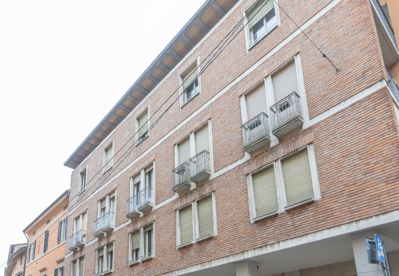 Apartment in Bologna - La Finestra Sul Centro, Bologna By Short Holidays
