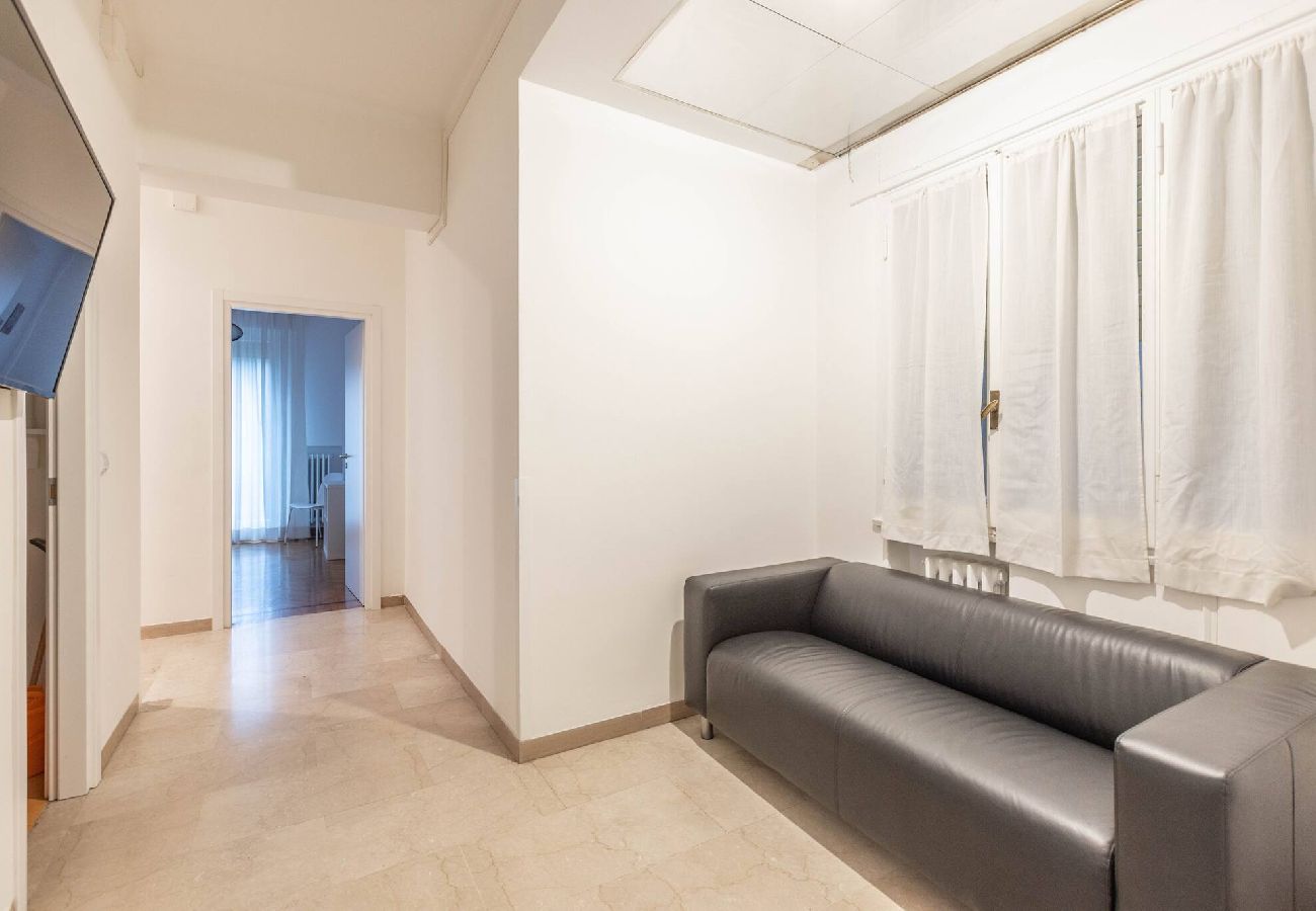 Apartment in Bologna - La Finestra Sul Centro, Bologna By Short Holidays