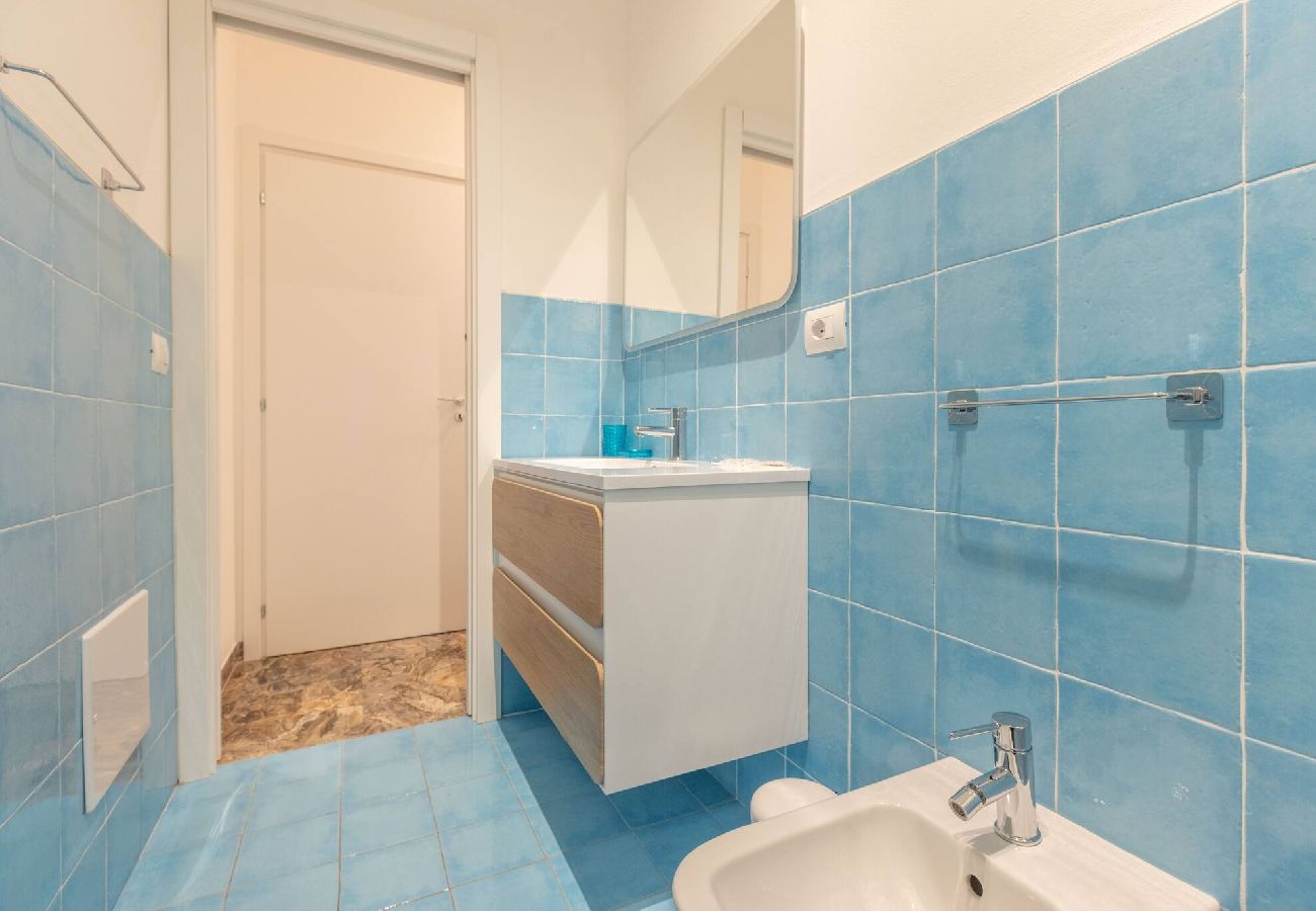 Apartment in Bologna - La Finestra Sul Centro, Bologna By Short Holidays