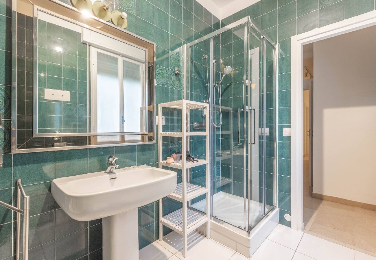 Apartment in Bologna - La Finestra Sul Centro, Bologna By Short Holidays