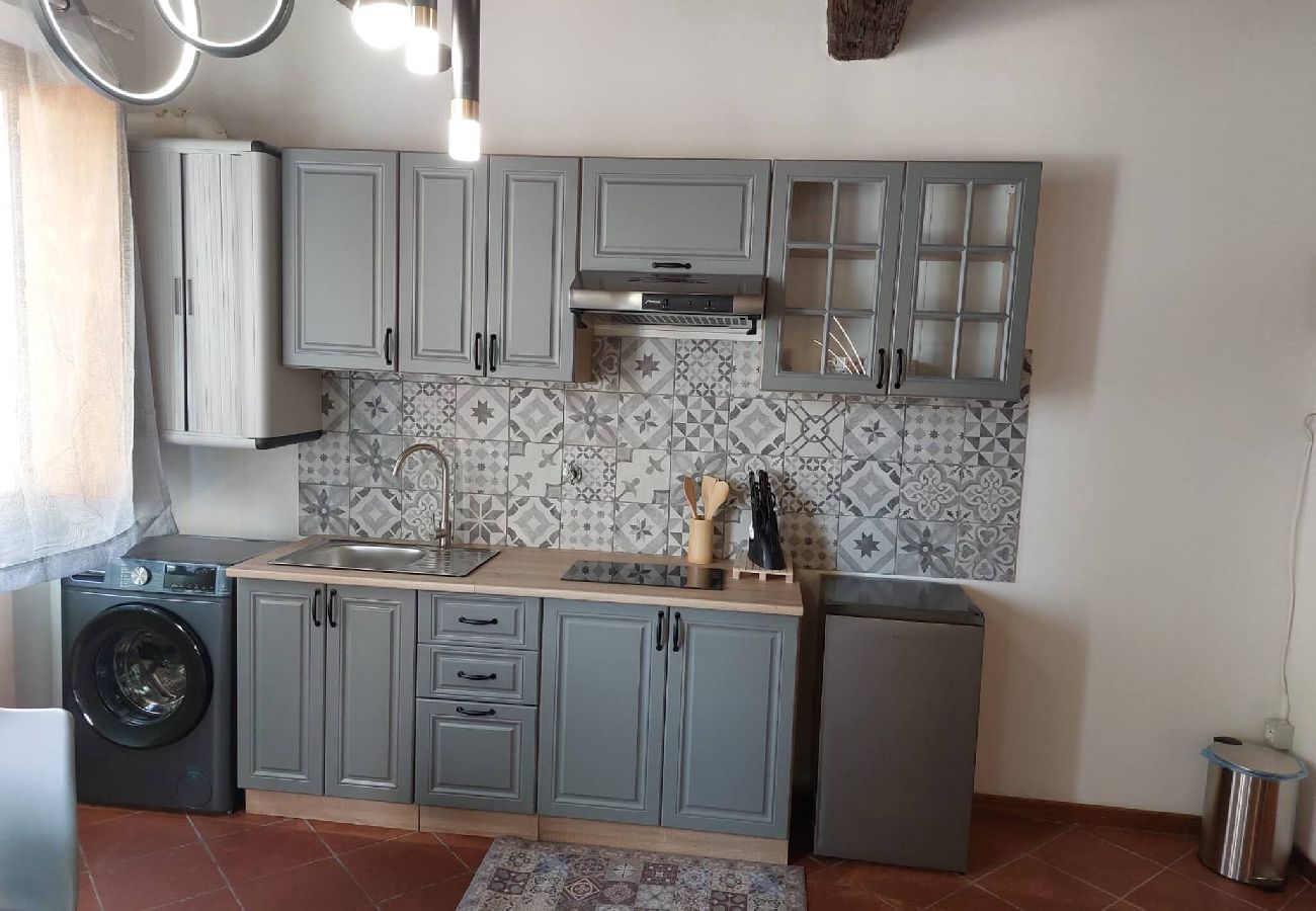 Apartment in Florence - Old Bridge, Firenze by Short Holidays