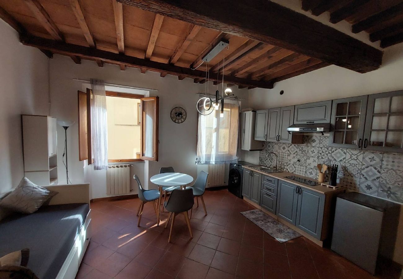 Apartment in Florence - Old Bridge, Firenze by Short Holidays