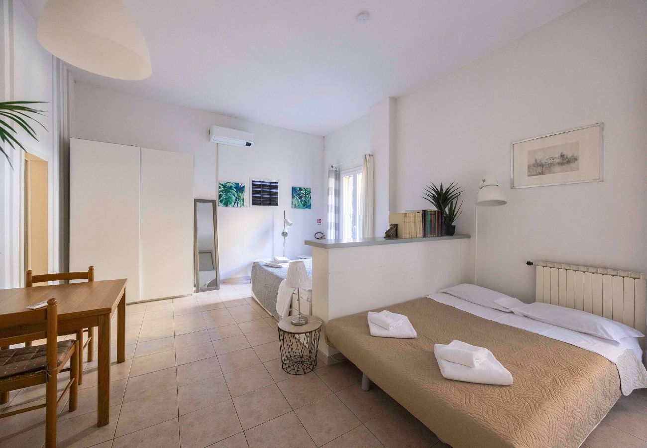Apartment in Bologna - Santo Stefano 1, Bologna by Short Holidays