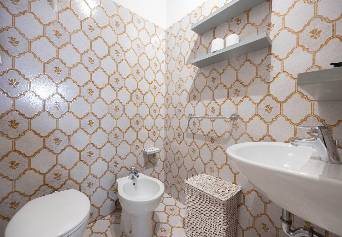 Apartment in Bologna - Santo Stefano 1, Bologna by Short Holidays