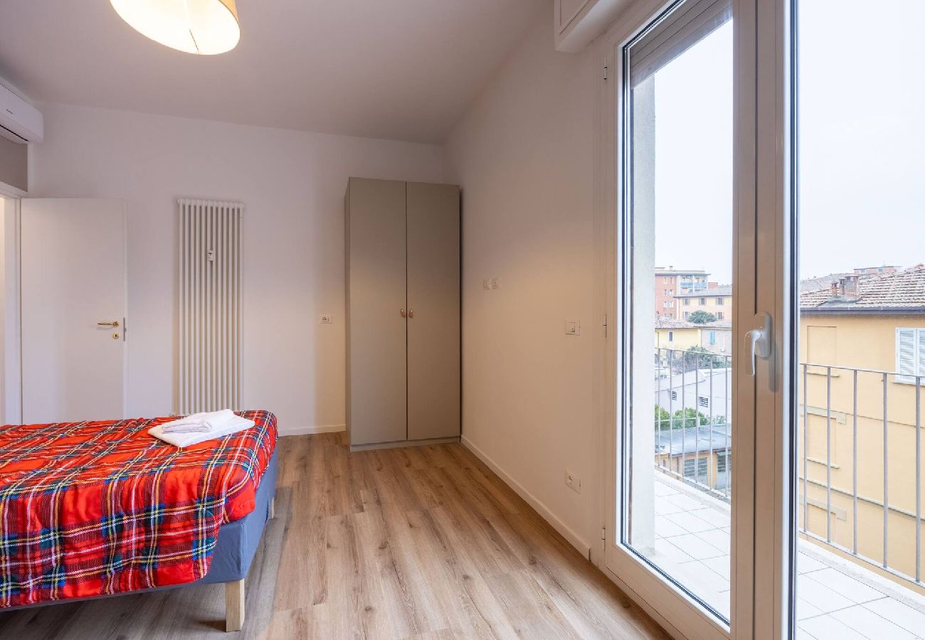 Apartment in Bologna - Sword House, Bologna by Short Holidays