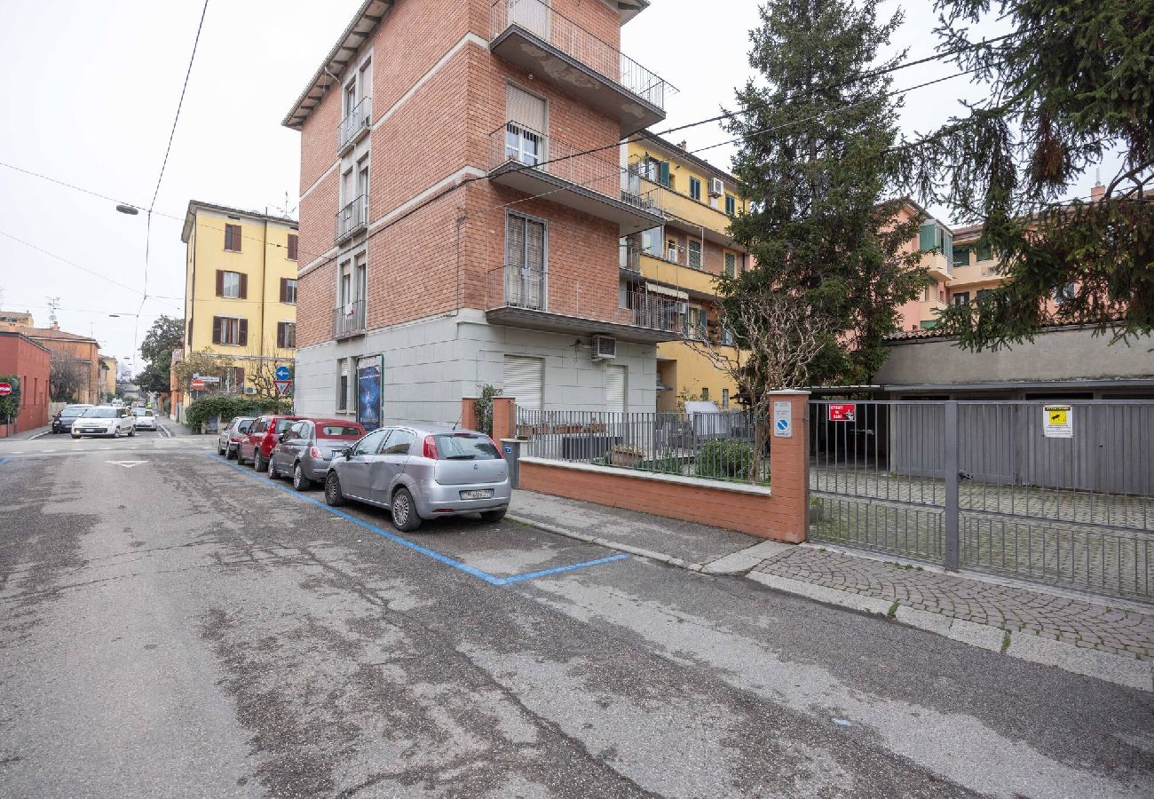 Apartment in Bologna - Sword House, Bologna by Short Holidays