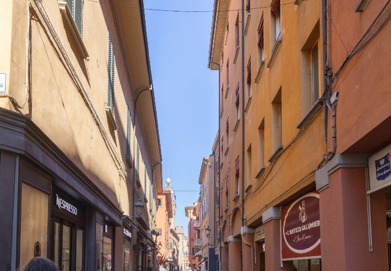 Apartment in Bologna - Maison D´Azeglio, Bologna by Short Holidays