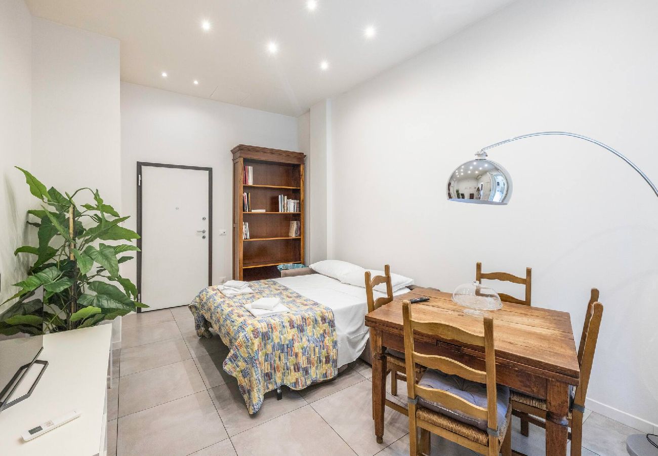 Apartment in Bologna - Casa dei Fiori, Bologna by Short Holidays